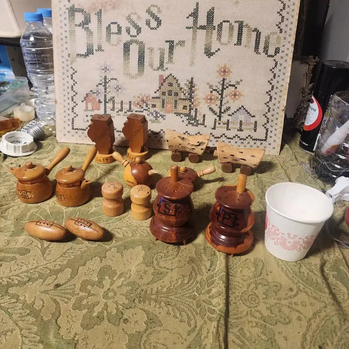 [BUNJANG] Vintage Wooden Spice Set (7 Pairs) / 미국서온 오래된 나무 양념통 7쌍에35000원  상태좋음