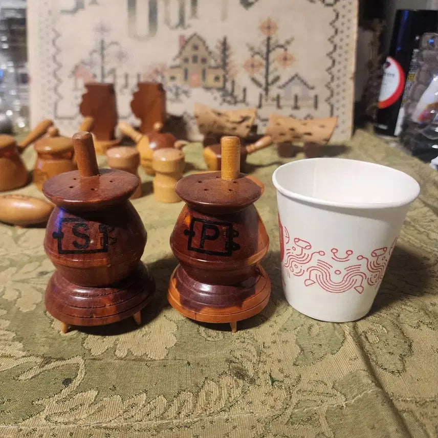 [BUNJANG] Vintage Wooden Spice Set (7 Pairs) / 미국서온 오래된 나무 양념통 7쌍에35000원  상태좋음
