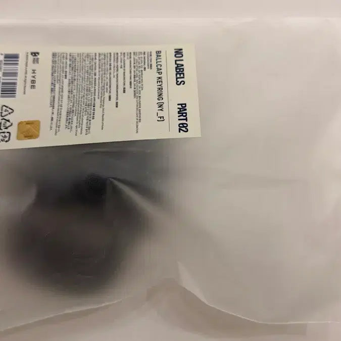 [BUNJANG] TXT Yeonjun NOIRABEL Hat Keyring (Unsealed) / [단순개봉] 투바투 TXT 연준 노라벨 모자키링