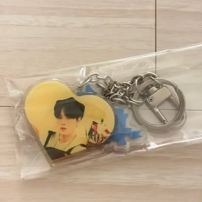 [BUNJANG] Monsta X Minhyuk Home Party Keyring / 몬스타엑스 민혁 홈파티 키링
