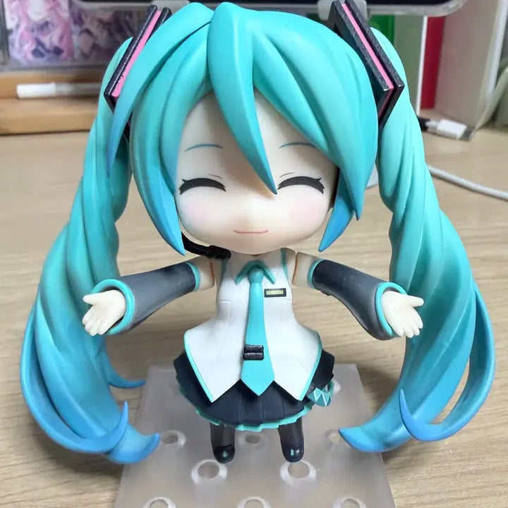 [BUNJANG] Hatsune Miku V3 Nendoroid Figure / 하츠네미쿠 V3 넨도로이드