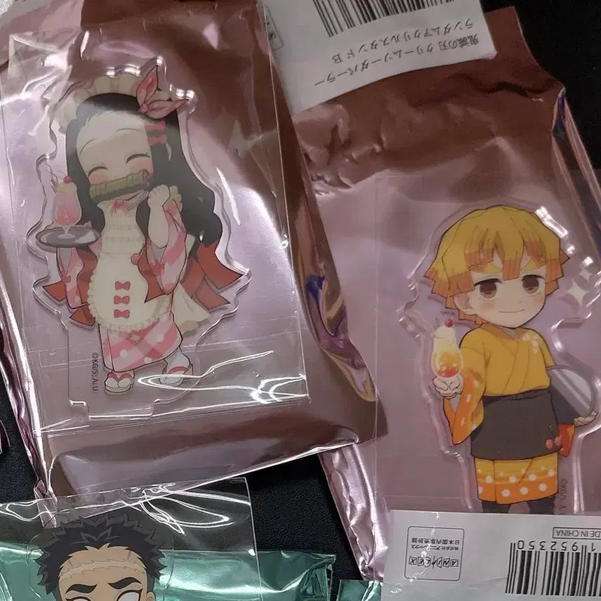 [BUNJANG] Demon Slayer Cream Soda Acrylic Standee Bundle (Nezuko, Zenitsu) / 귀멸의칼날 크림소다 아크릴 네즈코 젠이츠 일괄판매
