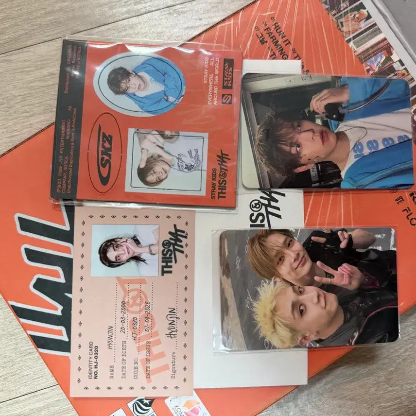 [BUNJANG] Stray Kids THIS AND THAT THAT Version Full Set Photocard Album / 스트레이키즈 디스앤댓 THAT 버젼 풀셋 (포카/구성품 포함)