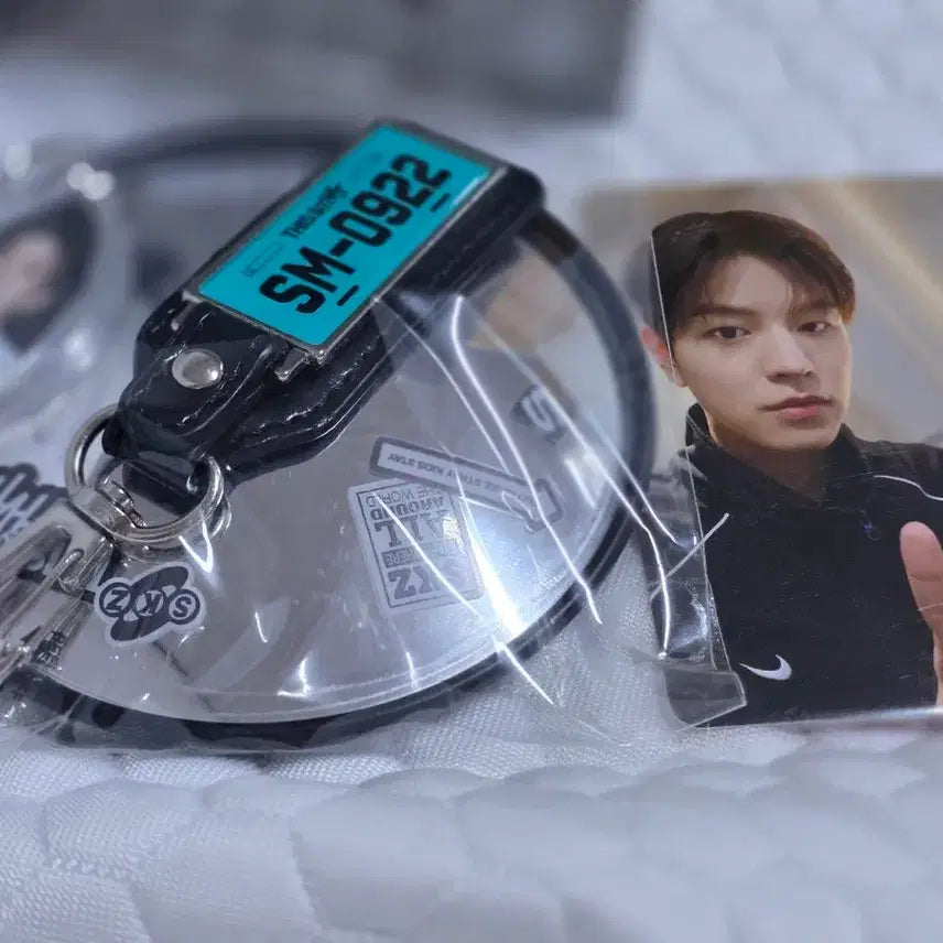 [BUNJANG] Stray Kids Seungmin Truck Version Keychain &amp; Mirror Set / 스트레이키즈 트럭버전 승민