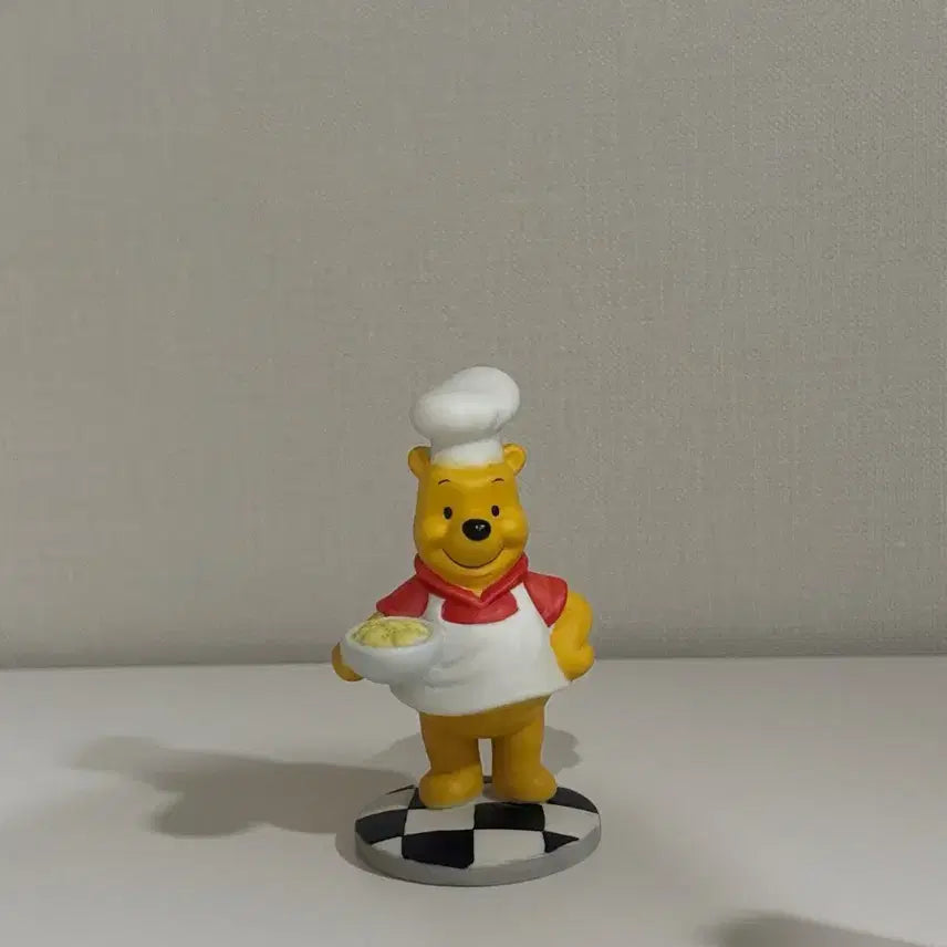 [BUNJANG] Disney Winnie the Pooh Chef Figurine / 곰돌이 푸 셰프 피규어