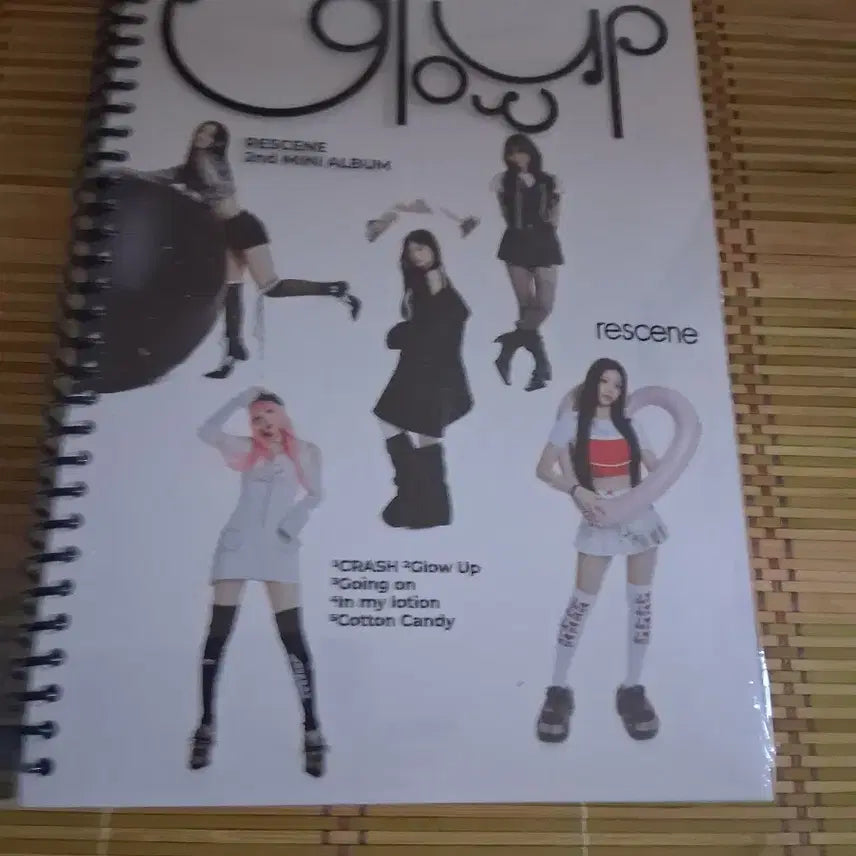 [BUNJANG] Aespa [Glow Up] Version Sealed Album / 리센느 글로우업 glow up me  미개봉앨범