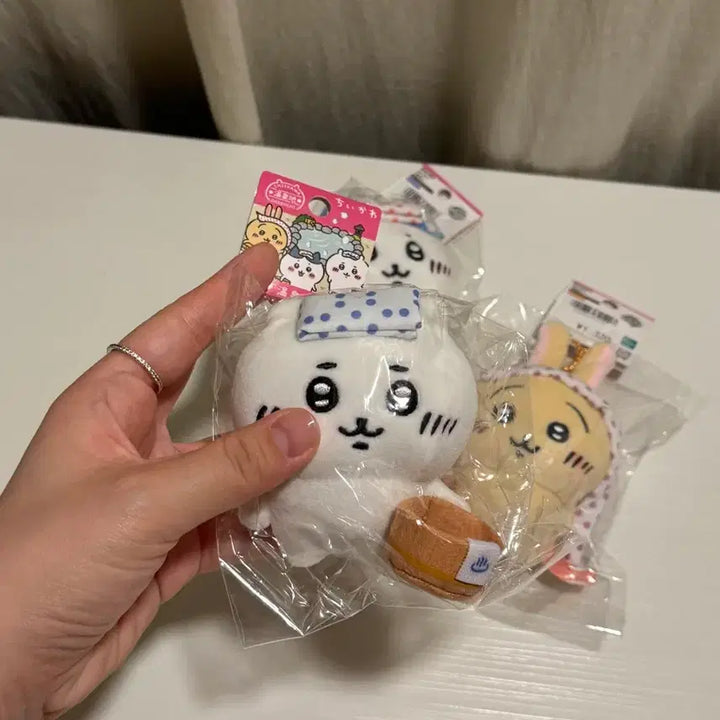 [BUNJANG] Chiikawa Hachiware Usagi Onsen Plush Keyring Set / 치이카와 하치와레 우사기 온천 인형 키링 3종