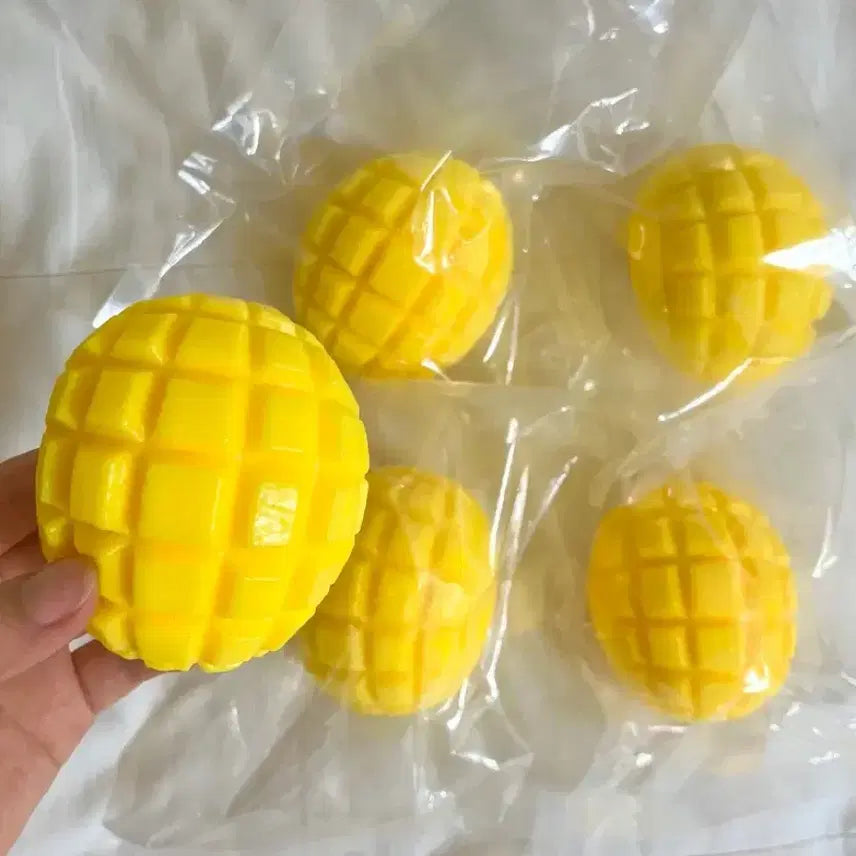 [BUNJANG] TaoBao Luca Apple Mango Crunchy Squishy / 최저가 현물) 새상품 깐망고 크런치 슬랑이 말랑이 타오바오 루카 애플망고