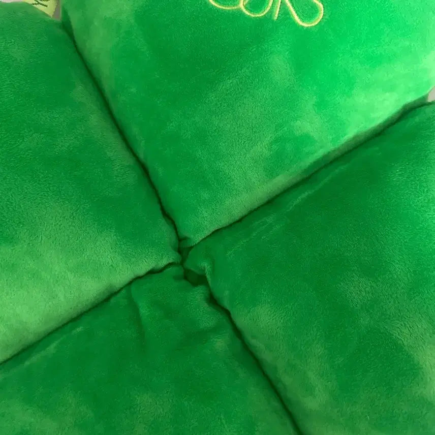 [BUNJANG] NCT Doyoung Lucky Draw Clover Cushion / 도영 네잎클로버 방석 판매