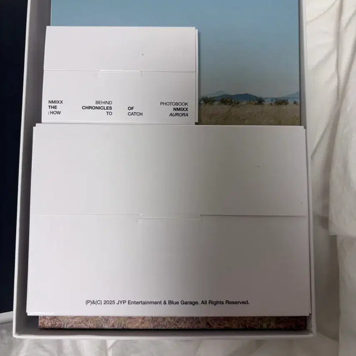 [BUNJANG] NMIXX Behind Photobook / 엔믹스 nmixx 비하인드 포토북