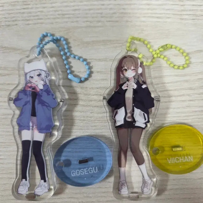 [BUNJANG] Isekai Idol Jinjoo Gozelle, Vivan Acrylic Stand / 이세계아이돌 두찜 고세구,비챤 아크릴스탠드