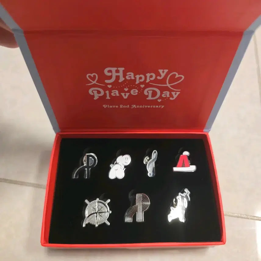 [BUNJANG] PLAVE Pop-up Badge Set / 플레이브 팝업 뱃지 세트