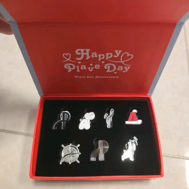 [BUNJANG] PLAVE Pop-up Badge Set / 플레이브 팝업 뱃지 세트