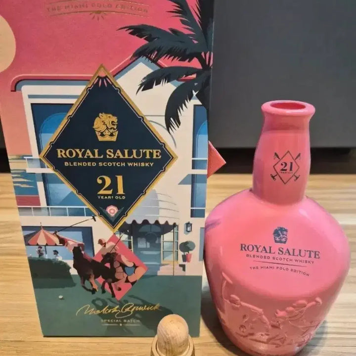 [BUNJANG] Royal Salute 21 Year Old Miami Polo Edition Empty Bottle / 로얄살루트 21년 마이애미 폴로 에디션 공병입니다