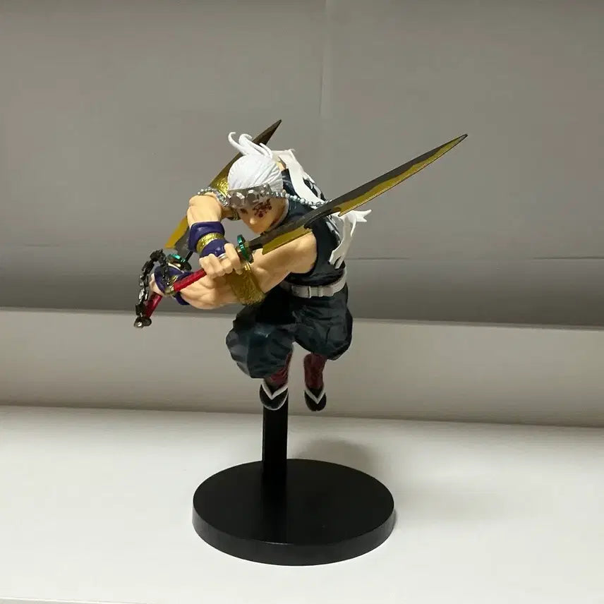 [BUNJANG] Demon Slayer Tengen Uzui Bandai Figure / 귀멸의칼날 우즈이 텐겐 반다이피규어(박스O)
