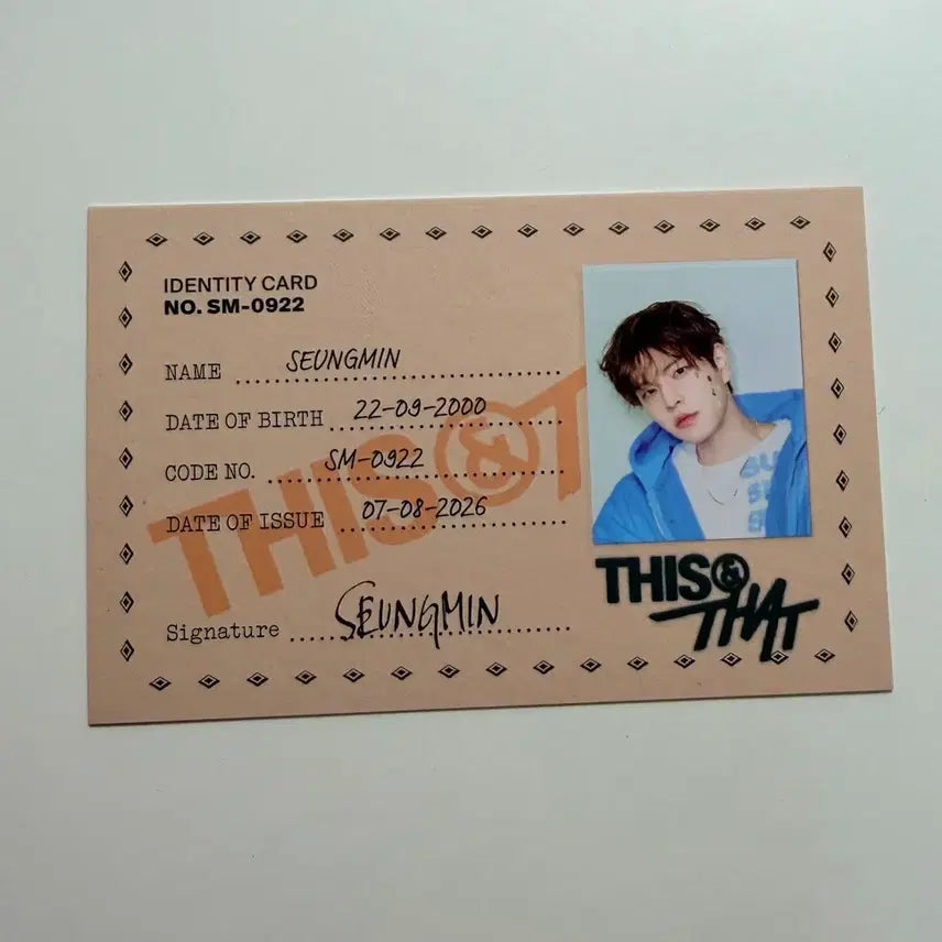 [BUNJANG] Stray Kids THIS &amp; THAT THAT ver. Seungmin ID Card / 스트레이 키즈 디스앤댓 THAT ver. 승민 ID카드