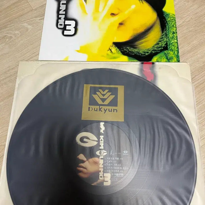 [BUNJANG] Kim Gun-mo 3rd Album (First Press) LP / 김건모 3집 (초반) LP 팝니다