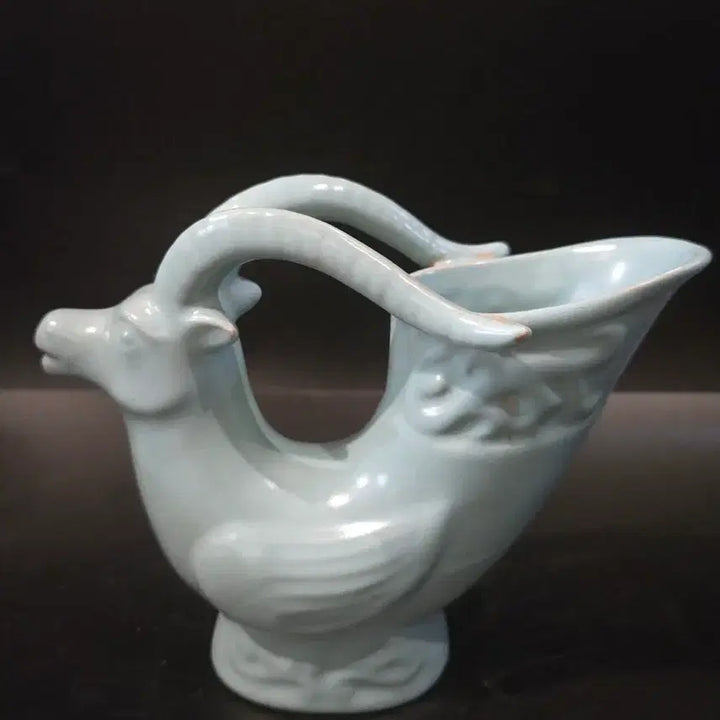 [BUNJANG] Northern Song Dynasty Ru Ware Celadon Goat-Shaped Cup / 북송 여요청자 산양형 잔