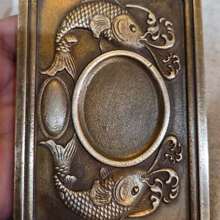 [BUNJANG] Carp Engraved Portable Bronze Inkstone / 잉어문 휴대용 동 벼루