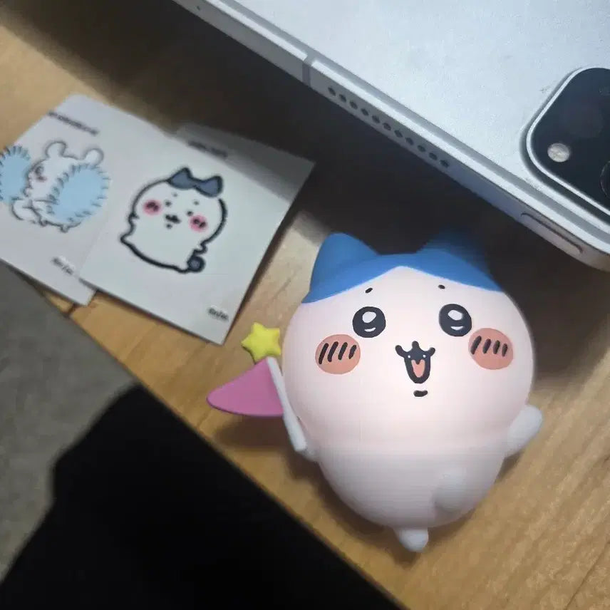 [BUNJANG] Hachiwara Keychain with Staff / 하치와레 키링