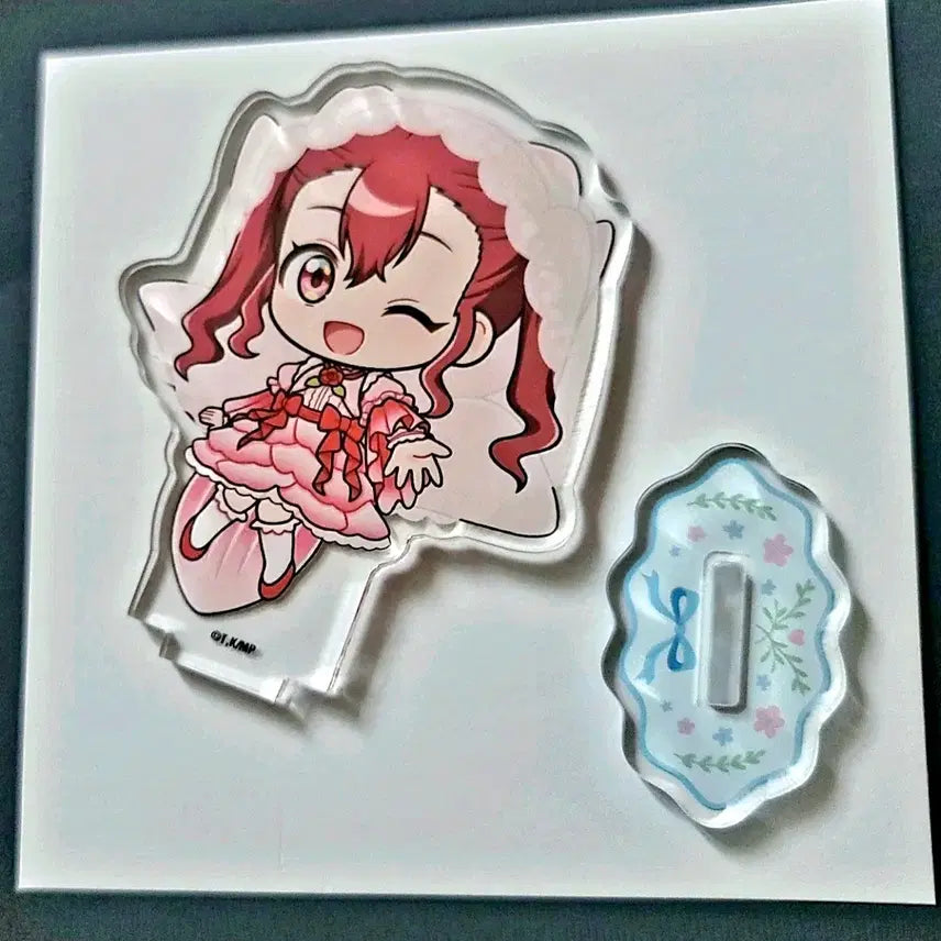 [BUNJANG] Medalist Roba Manaka Acrylic Stand / 메달리스트 로바 마나카 아크릴 amo cafe