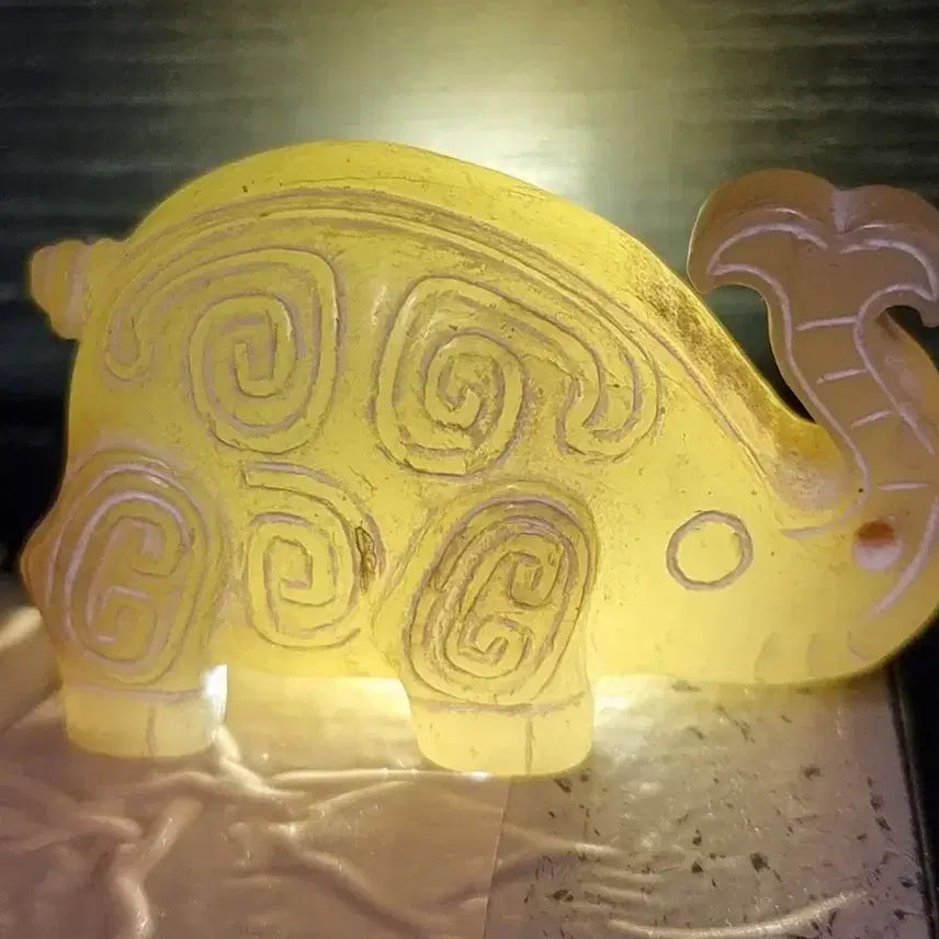 [BUNJANG] Antique Elephant Jade Carving (Yellow Jade &amp; White Jade) / 오래된 코끼리 옥 조각품 황옥 청백옥