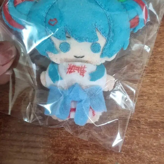 [BUNJANG] Miku Cherry Pop Handmade Felt Doll / 미쿠 체리팝 수제 펠트인형