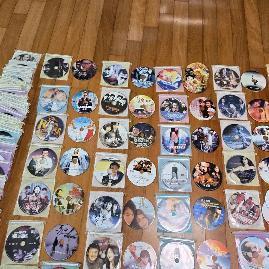 [BUNJANG] Oldboy and other DVDs - Bundle Set of Approx. 238 Items / 올드보이 외 DVD 약 238개 모두일괄 택포