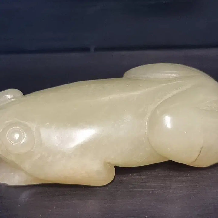 [BUNJANG] Huazhen Jade Toad Sculpture / 오래된 화전옥 두꺼비 조각품 청백옥