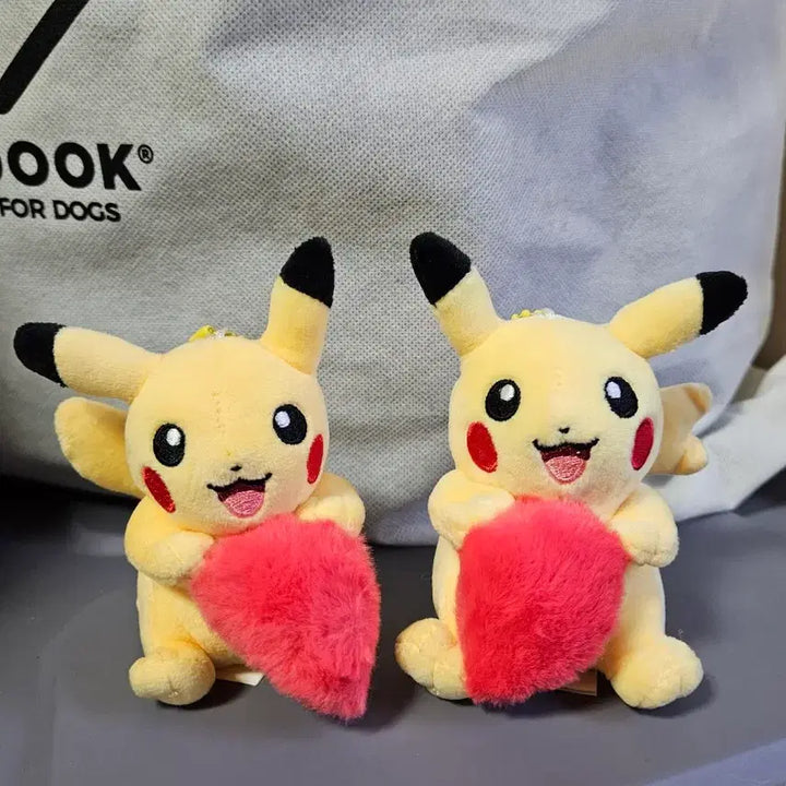 [BUNJANG] Pikachu Couple Heart Doll Magnet Keychain / 피카츄 커플 하트 인형 자석 마그넷 키링