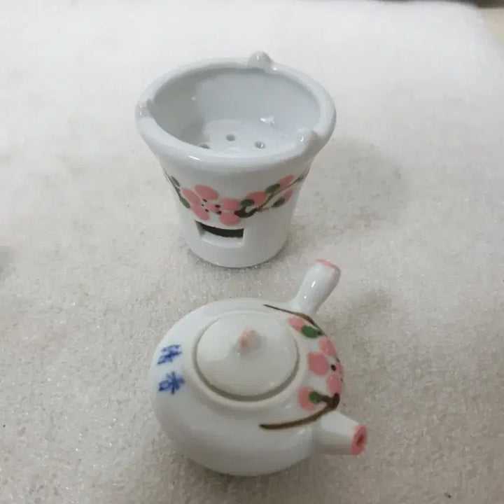 [BUNJANG] Miniature Plum Blossom Ceramic Tea Set / 미니어처 매화 도자기 다기 세트 / 미니 차도구 오브제 (미사용 박스)