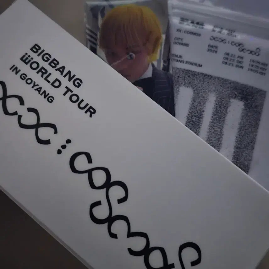 [BUNJANG] BIGBANG World Tour First Concert Membership Kit Umbrella, Cooling Patch, Photocard Set / 빅뱅 콘서트 멤버십 키트 첫콘 양우산+쿨링패치+포토카드 3종