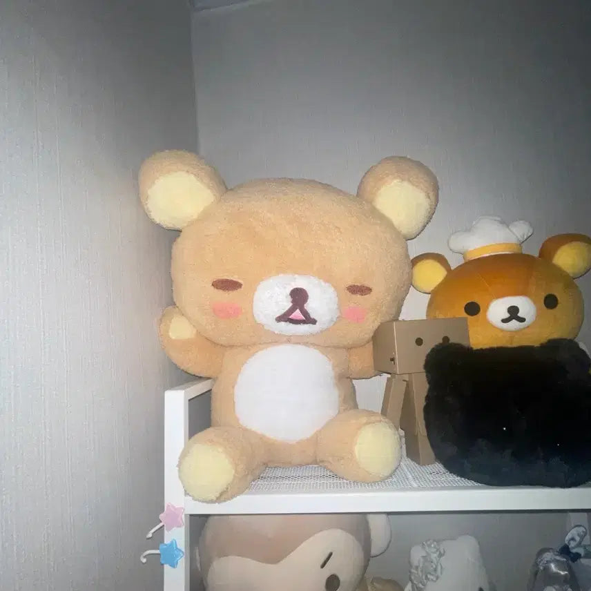 [BUNJANG] Rilakkuma Large Plush Toy for Room Decor / 리락쿠마 뽀글 뽀실 대형 인형 방꾸 산엑스