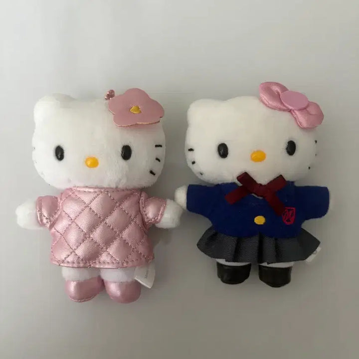 [BUNJANG] Sanrio Hello Kitty Quilted Kitty Mascot Keyring Doll Bundle Set / 일괄) 산리오 헬로키티 교복 키티 퀼트 키티 마스코트 키링 인형