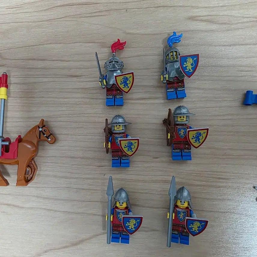 [BUNJANG] LEGO Castle Lion Knights / 레고 캐슬 사자성 기사들