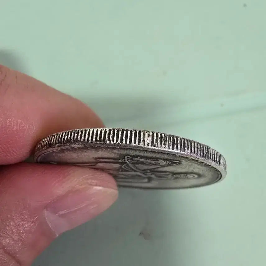 [BUNJANG] Rare Silver Coin: Sun Yat-sen on Horseback / 말을 탄 쑨원 희귀은화