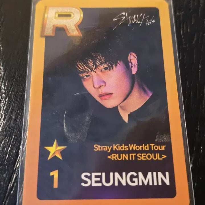 [BUNJANG] Stray Kids Seungmin Superstar J Photocard / 스키즈 승민 슈스제 포카