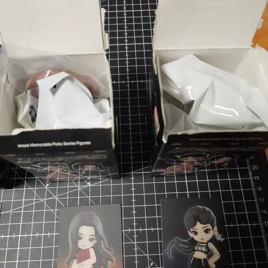[BUNJANG] Popmart Aespa NingNing Dirty &amp; Whipple Photocard Holder / 팝마트 에스파 닝닝 (더티+위플)