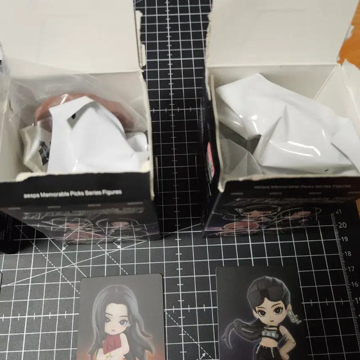 [BUNJANG] Popmart Aespa NingNing Dirty &amp; Whipple Photocard Holder / 팝마트 에스파 닝닝 (더티+위플)