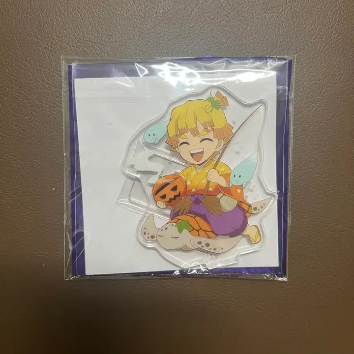 [BUNJANG] Ufotable Demon Slayer: Kimetsu no Yaiba 2022 Zenitsu Halloween Acrylic Stand (Sealed) / 미개봉)귀멸의칼날 유포테이블 2022 젠이츠 할로윈 아크릴 스탠드
