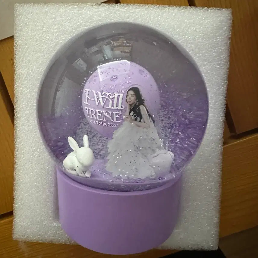 [BUNJANG] Red Velvet Irene I Will Concert Goods Snow Globe / [판매] 레드벨벳 아이린 I will 콘서트 굿즈 스노우볼