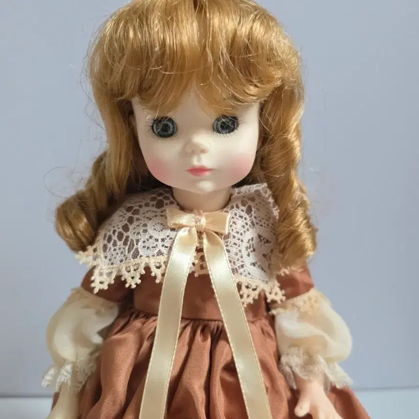 [BUNJANG] Madame Alexander 14-inch Elsie Leslie Doll / 마담 알렉산더 14인치 엘시 레슬리 인형