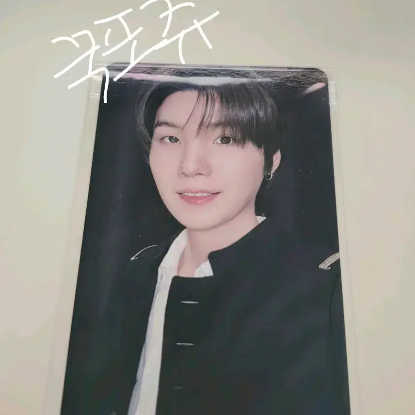 [BUNJANG] BTS Suga Arirang Music Korea Lucky Draw Photocard (Sealed) / 방탄 아리랑 슈가 윤기 suga 뮤직코리아 럭드 럭키드로우 포카 포토카드 미개봉
