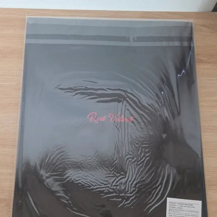 [BUNJANG] Red Velvet La Rouge Concert Official Photobook Brochure / [공식굿즈] 레드벨벳 라루주(La Rouge) 콘서트 공식 화보 브로슈어
