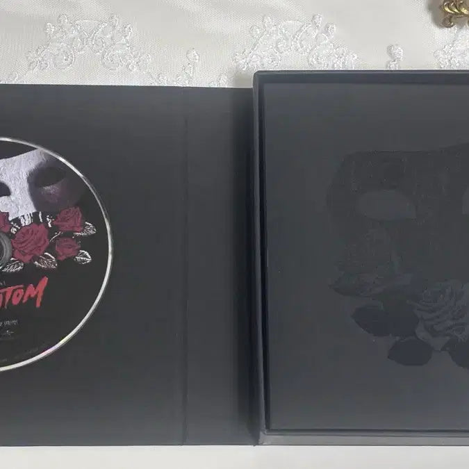 [BUNJANG] Jeon Dong-seok Phantom OST + Number DVD + Program Book + Badge / 전동석 팬텀 ost + 넘버 dvd + 팬텀 프로그램북 플북 + 뱃지