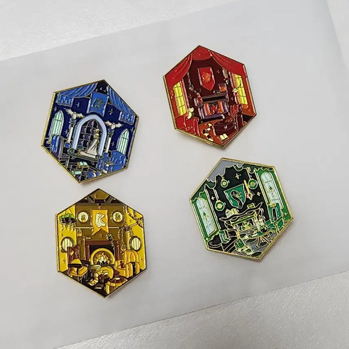 [BUNJANG] Harry Potter House Badges 4-Piece Set / 새상품) 해리포터 기숙사 뱃지 4종 세트