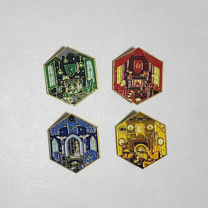 [BUNJANG] Harry Potter House Badges 4-Piece Set / 새상품) 해리포터 기숙사 뱃지 4종 세트