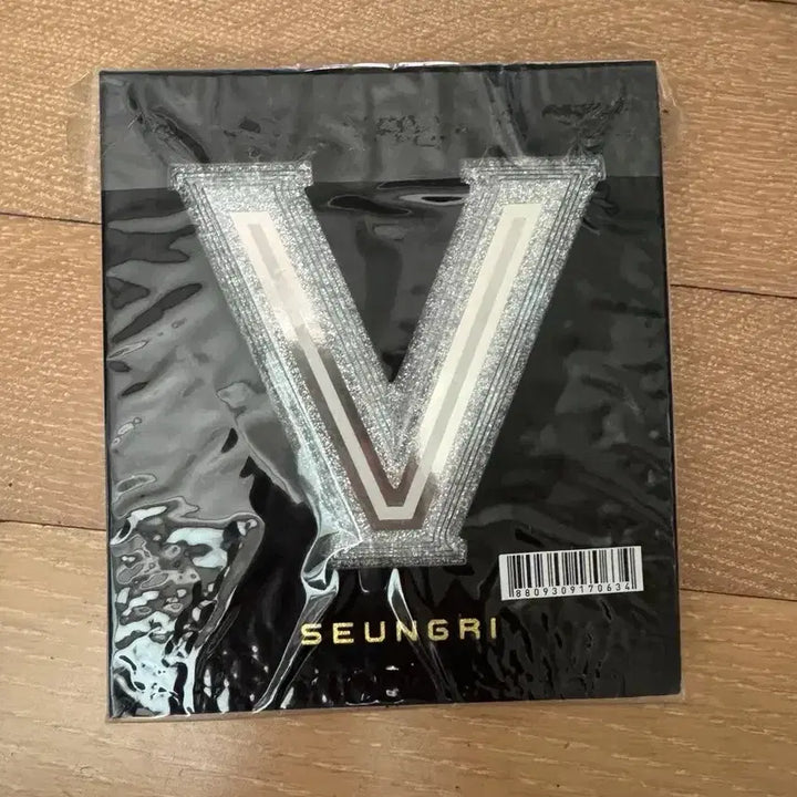 [BUNJANG] Seungri V Album STRONG BABY FULL STORY / 승리 V앨범