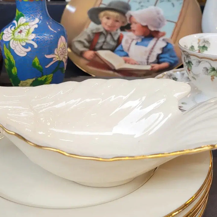 [BUNJANG] Lenox Vintage Shell Shape Plate Set with Gold Rim / 미국제 레녹스 빈티지 쉘 모양 접시 세트 골드림