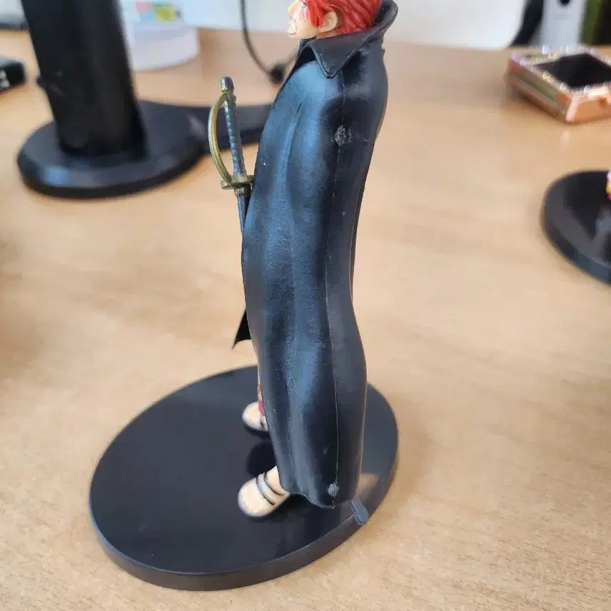 [BUNJANG] One Piece Shanks Figure / 원피스 샹크스 피규어